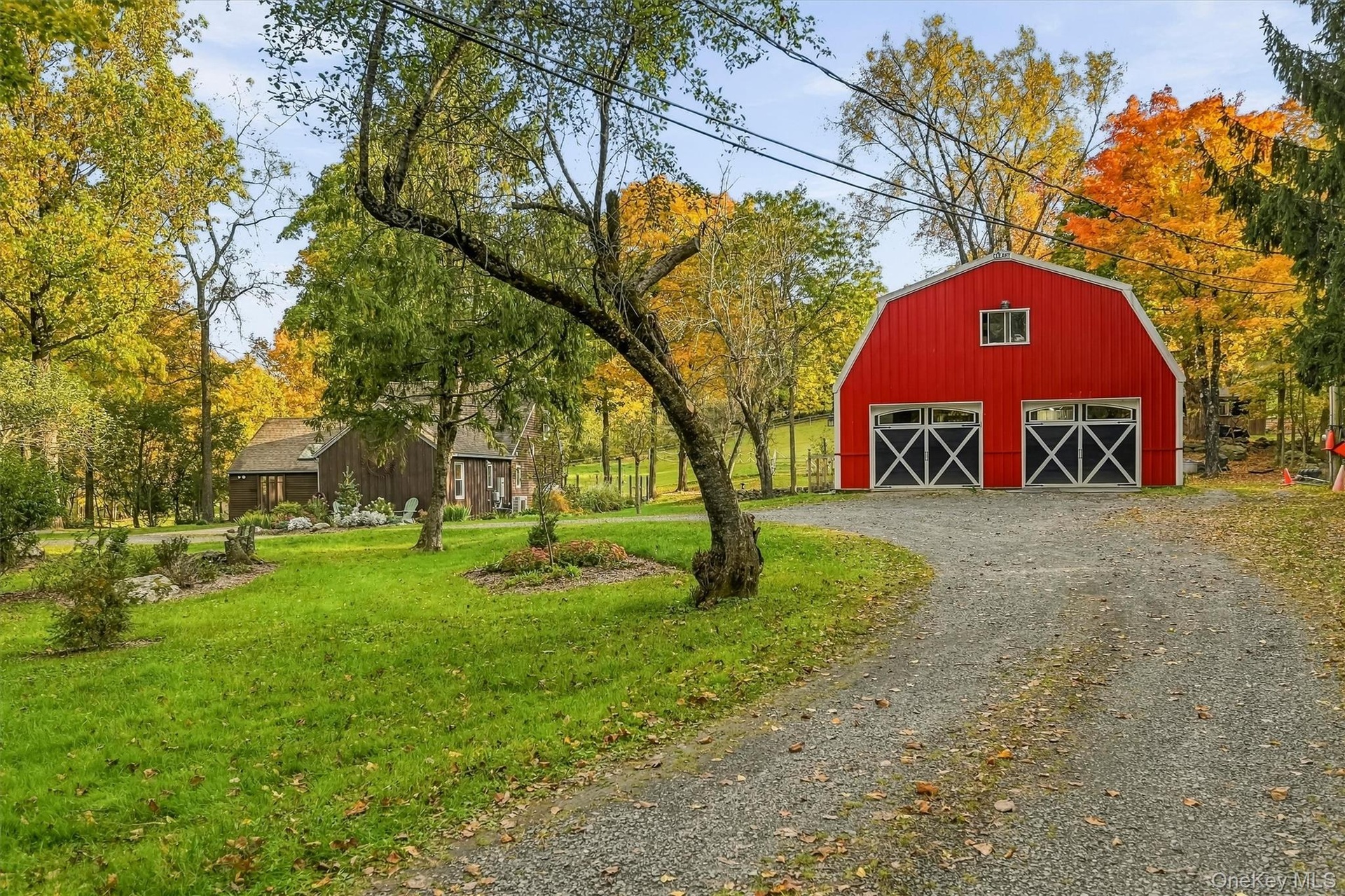 Driveway to Garage and House