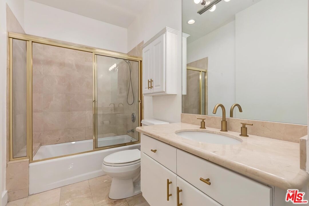 Guest Hall Bathroom