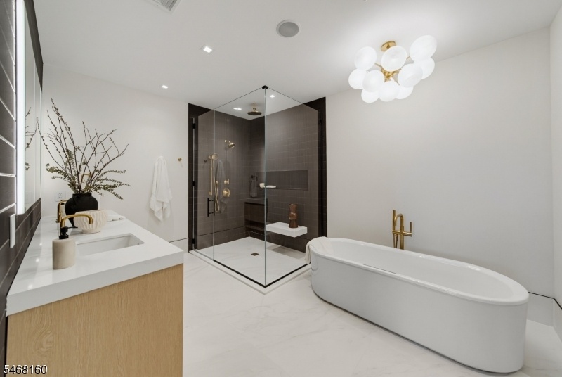 Primary BR Bath