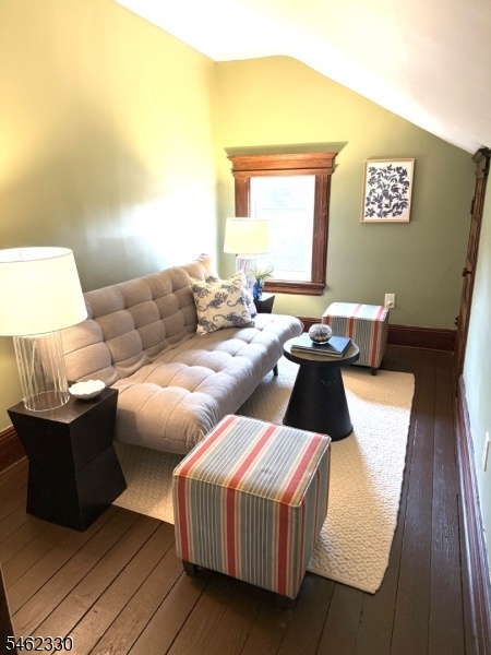 Bonus Room 1
