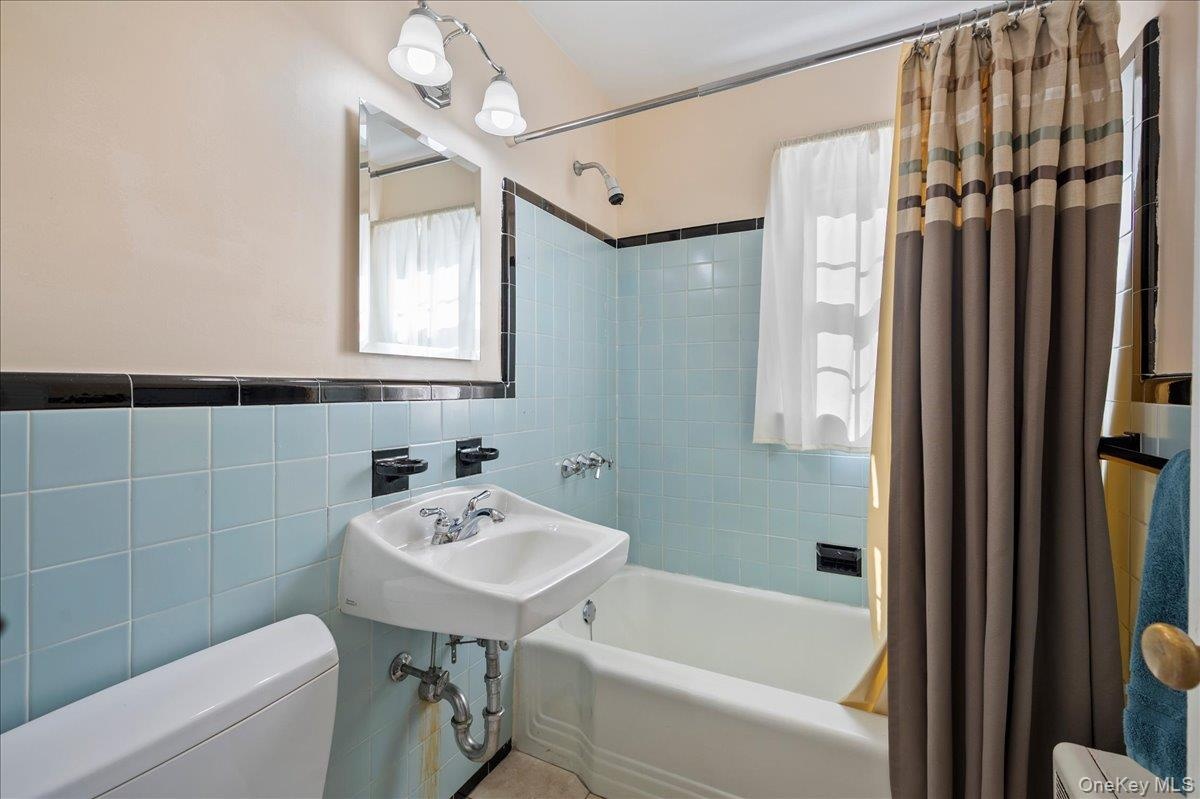 1st floor bathroom