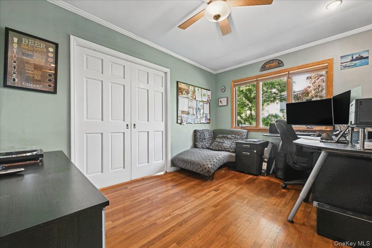 Bedroom/Office