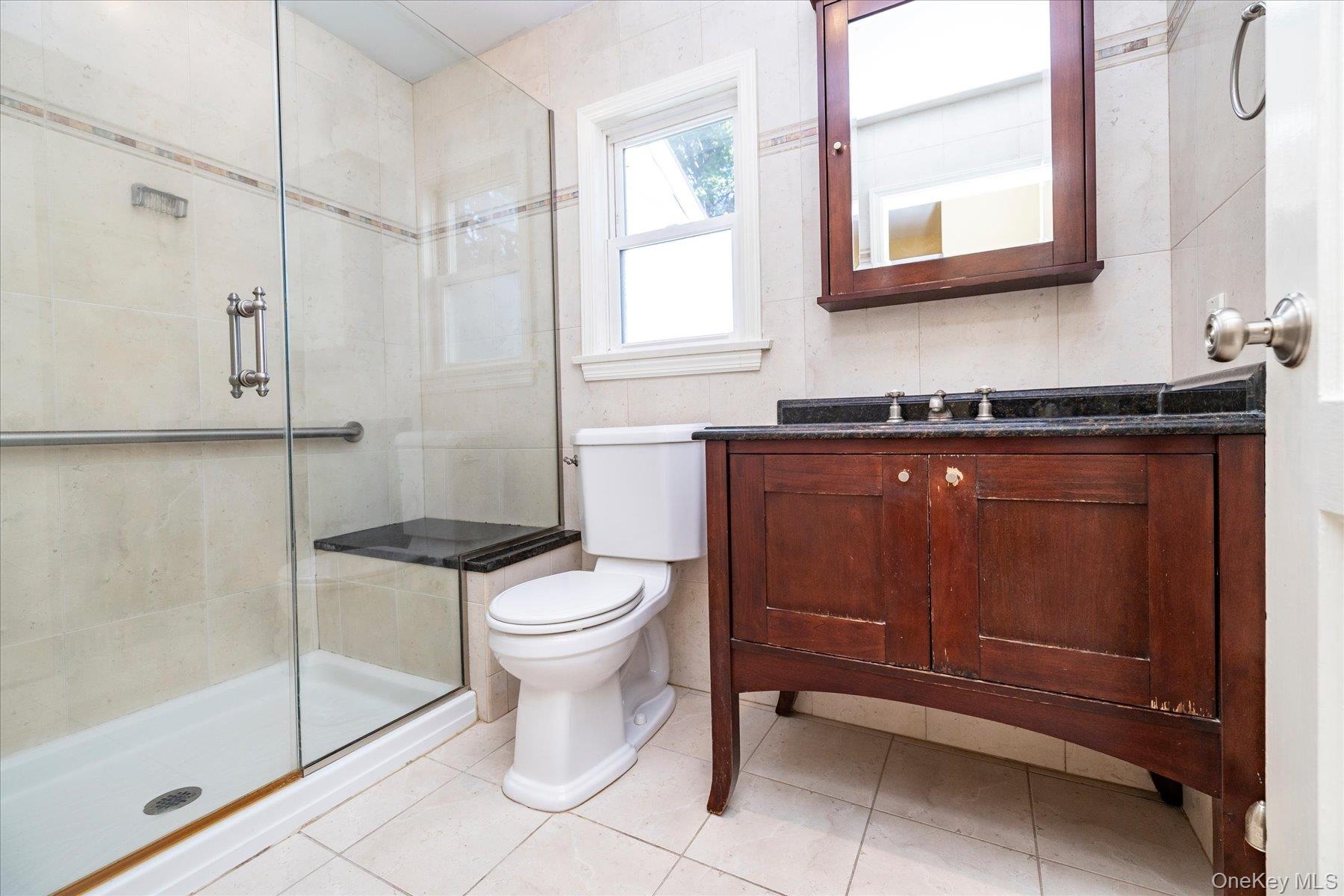 Full Hall Bathroom Second Floor