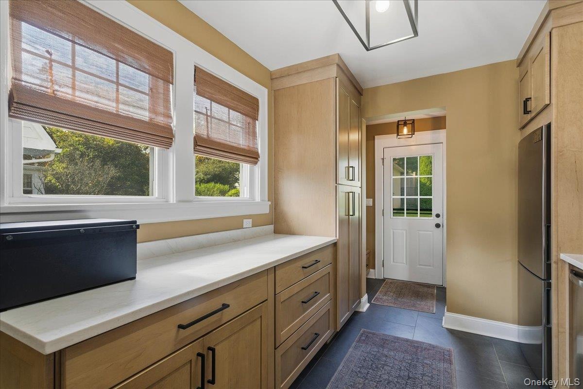With quartz counter tops