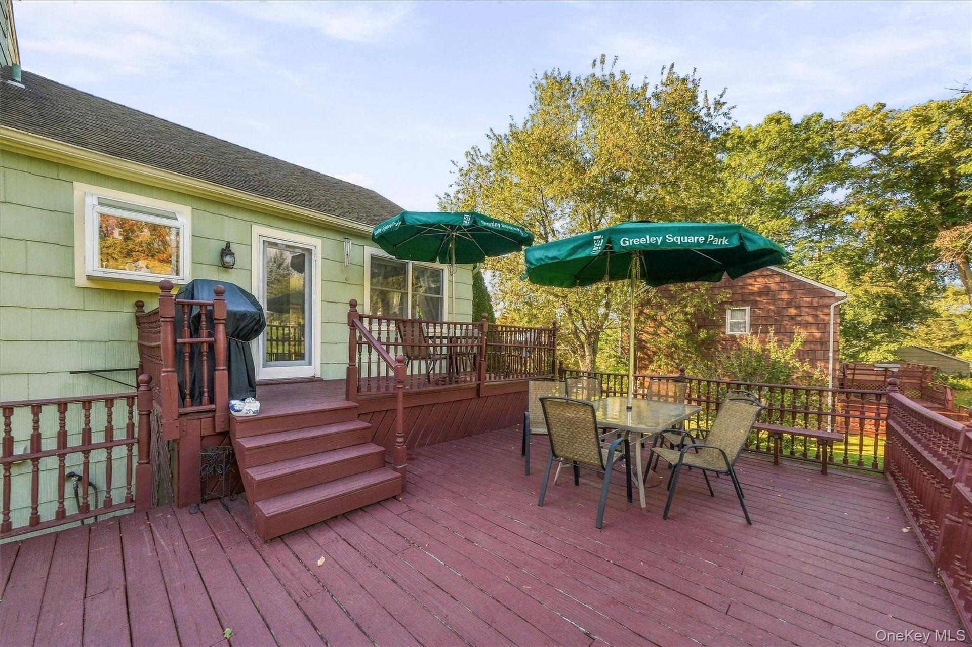 rear deck for outdoor entertaining