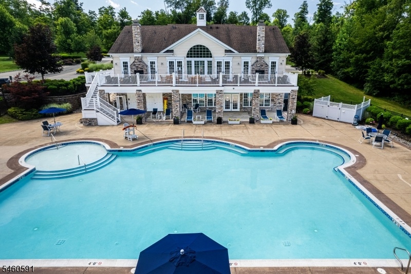 Clubhouse, Pool & Gym