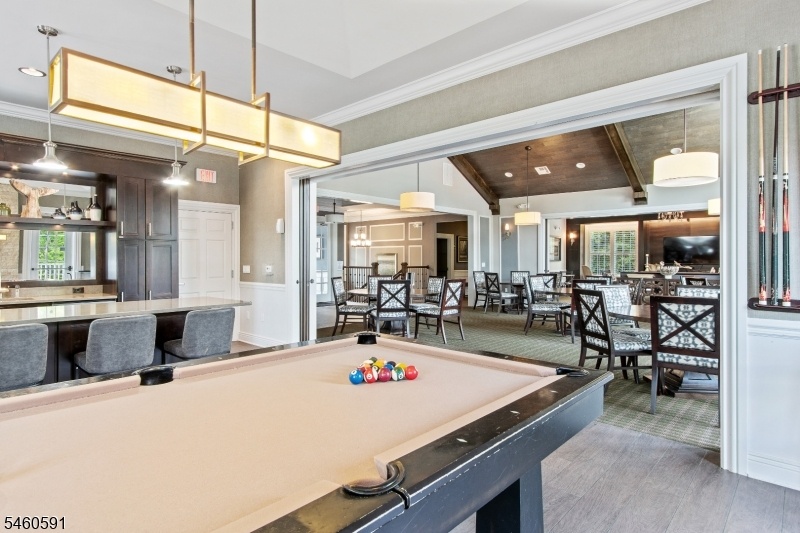 Clubhouse, Pool & Gym