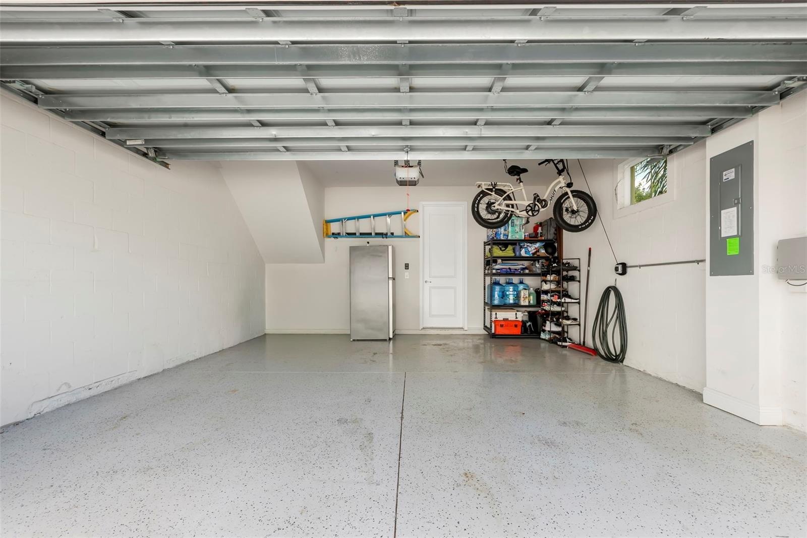 2-Car Garage