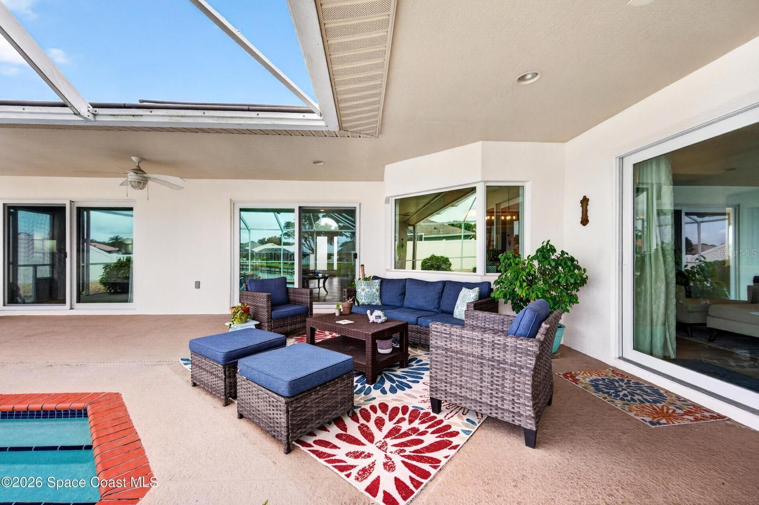 Lanai seating with spa and pool