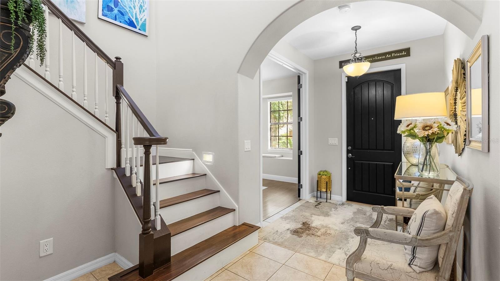 Interior Entryway/Foyer