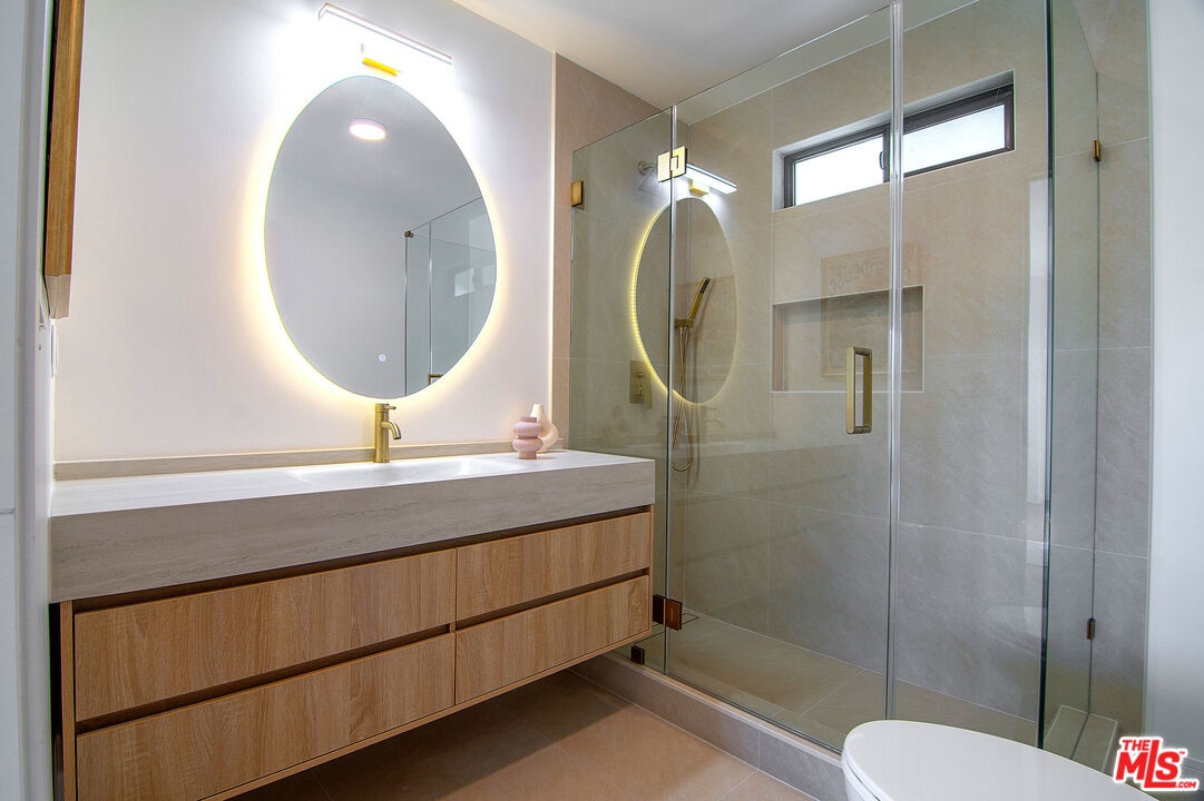 Bathroom #4