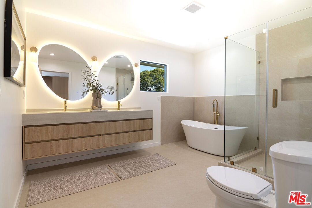 Bathroom #3 (Primary)