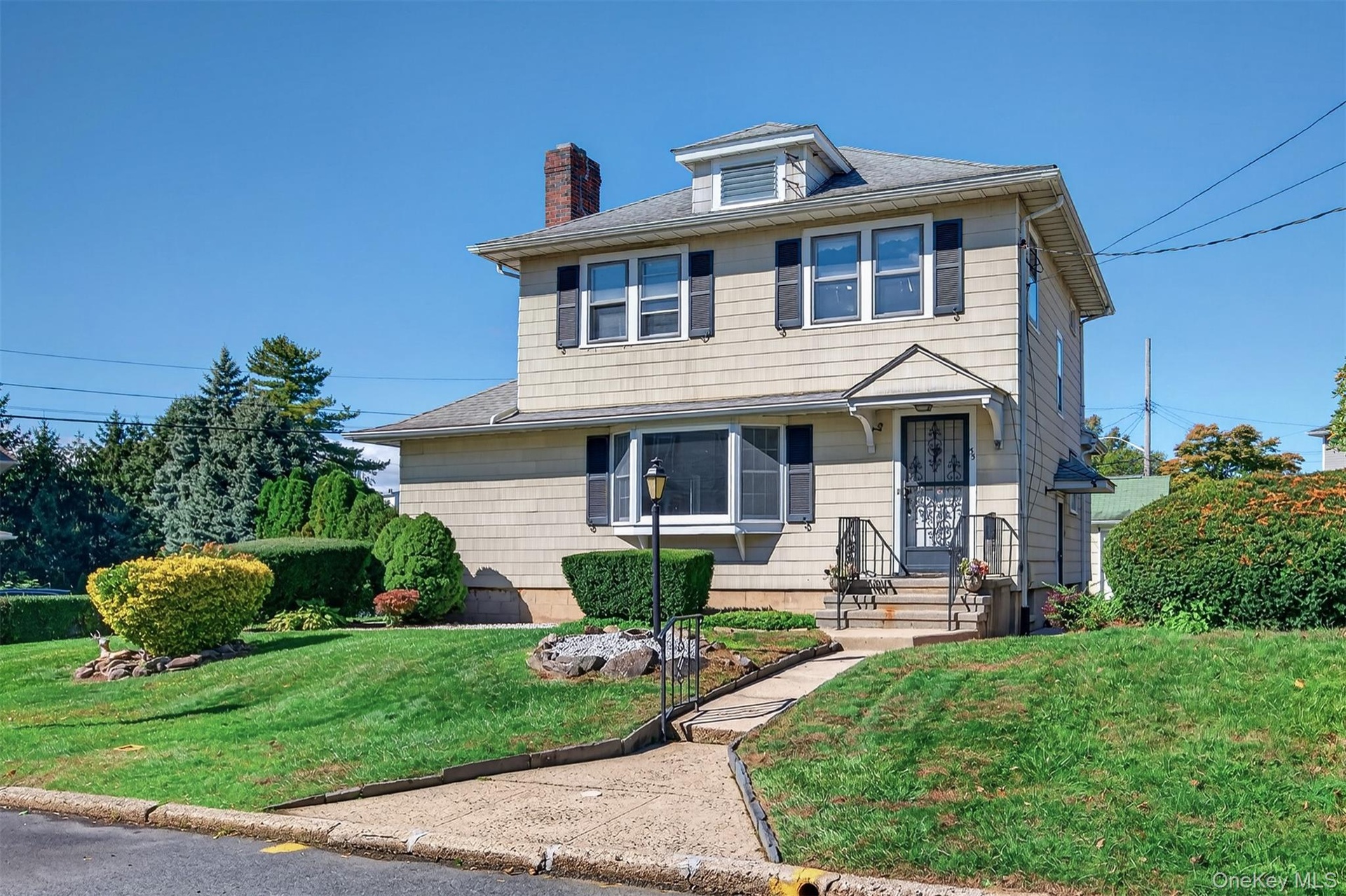 55 Hill Street, New Rochelle