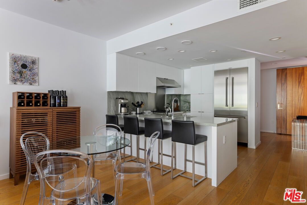 Dining Area + Breakfast Bar