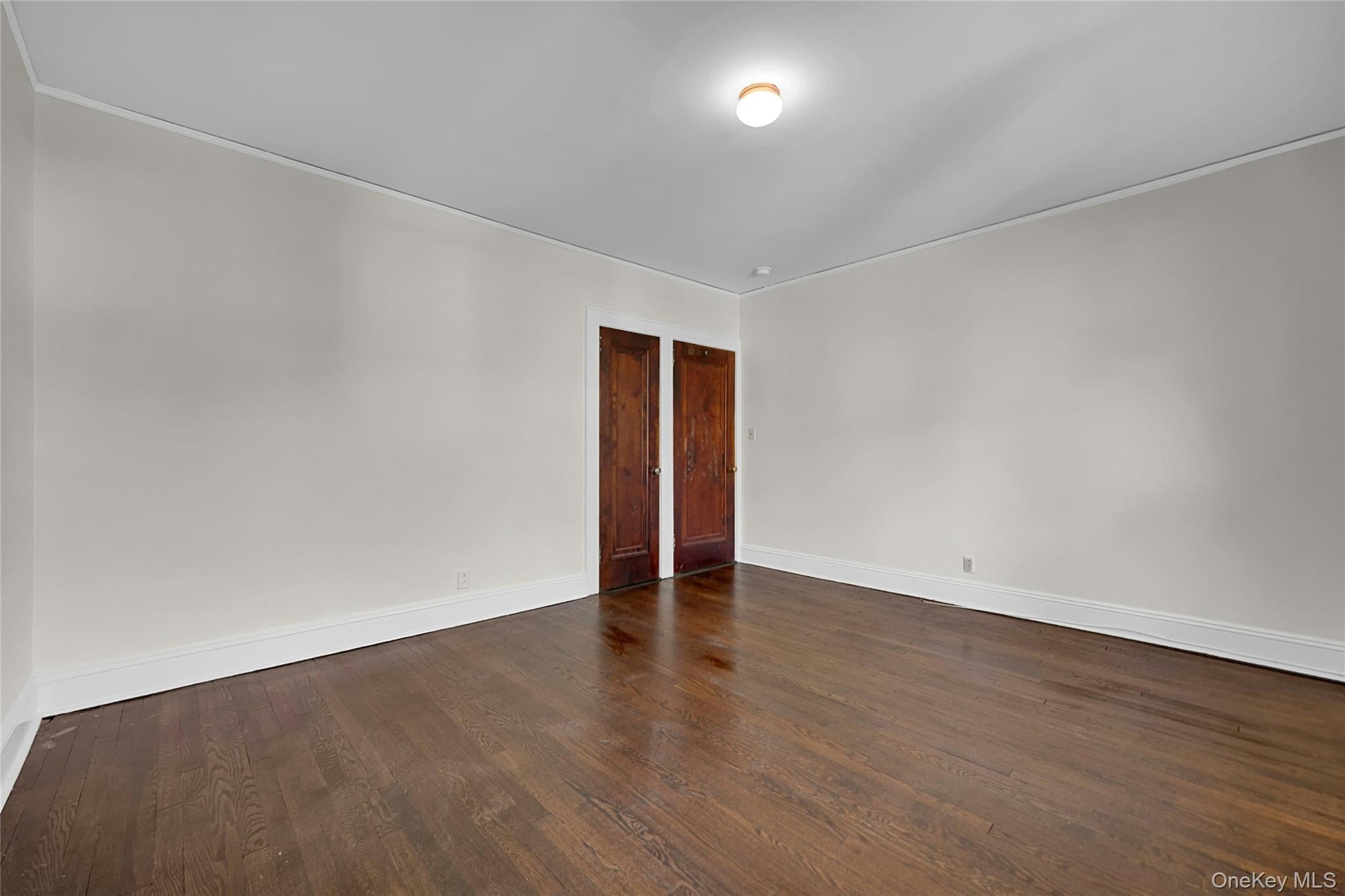 Same room, another view