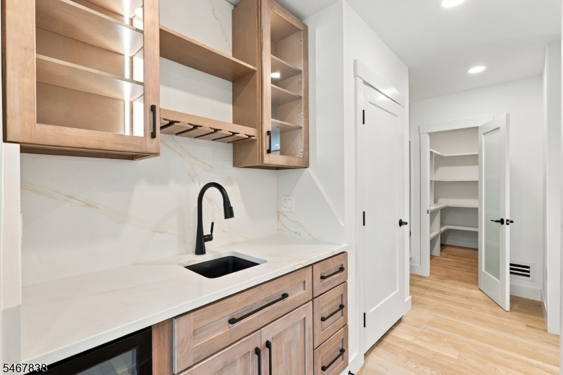 Butler Pantry