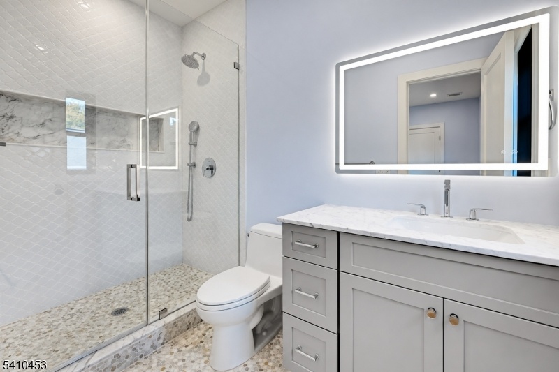 En Suite Bath