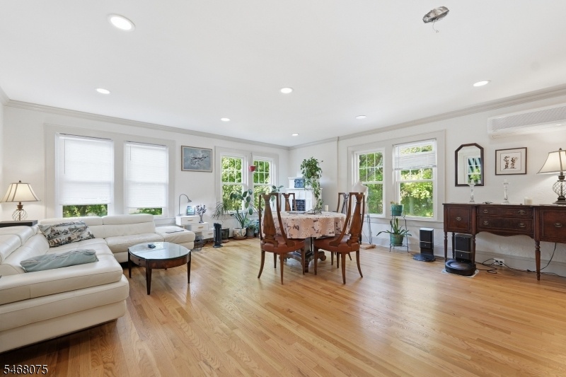 210 Leonia Ave