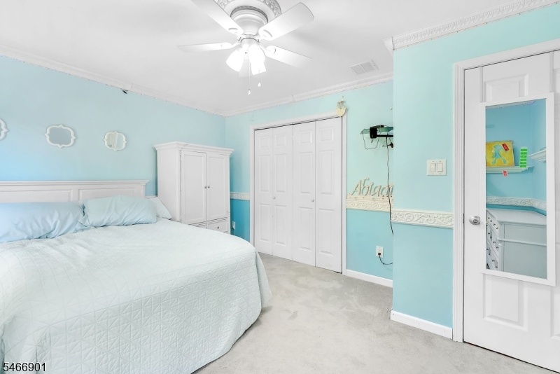 Bedroom 3 / Upstairs