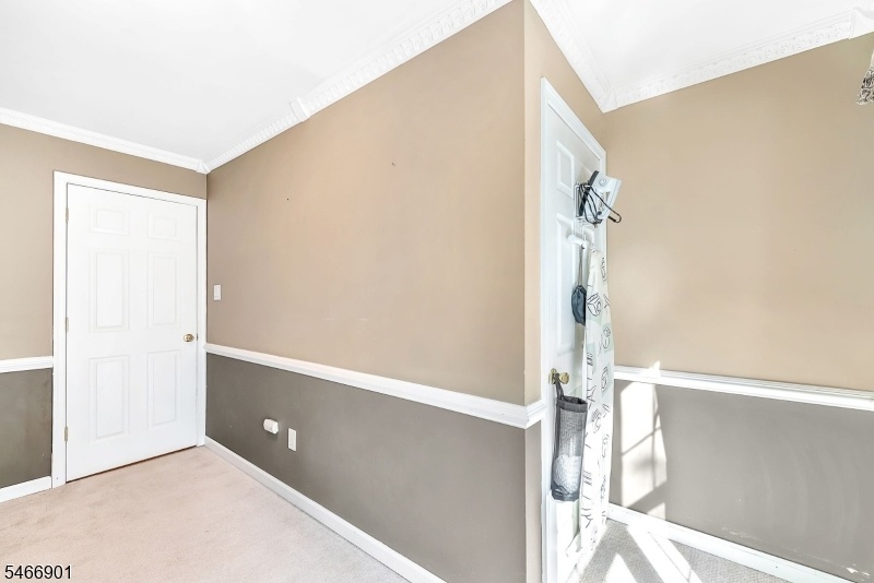 Extra Room / Closet Room