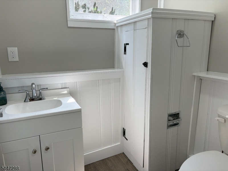 Powder room