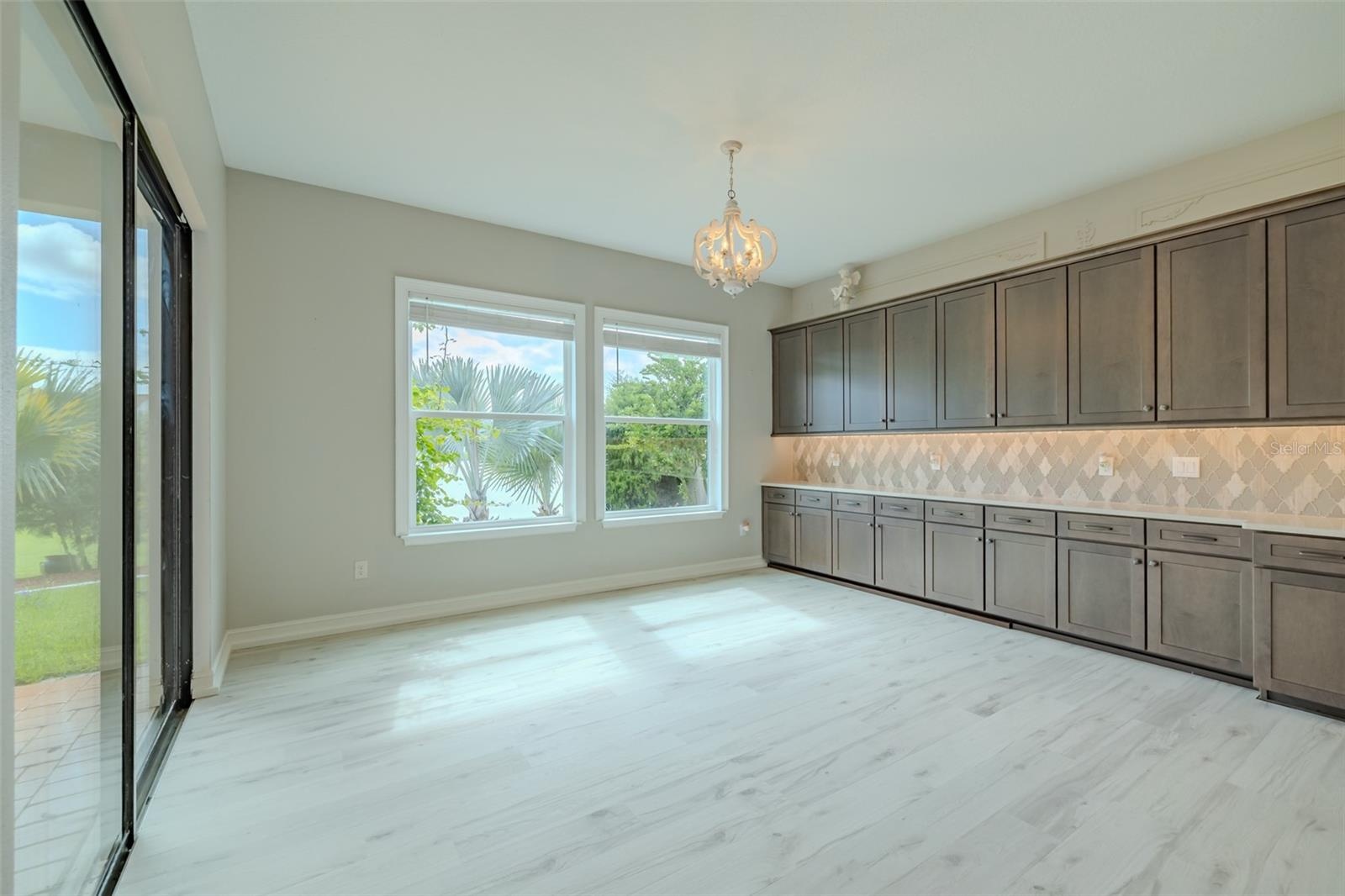 Kitchen / Nook  / Breakfast dining