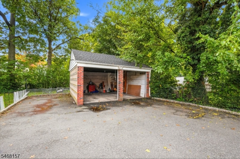 garage