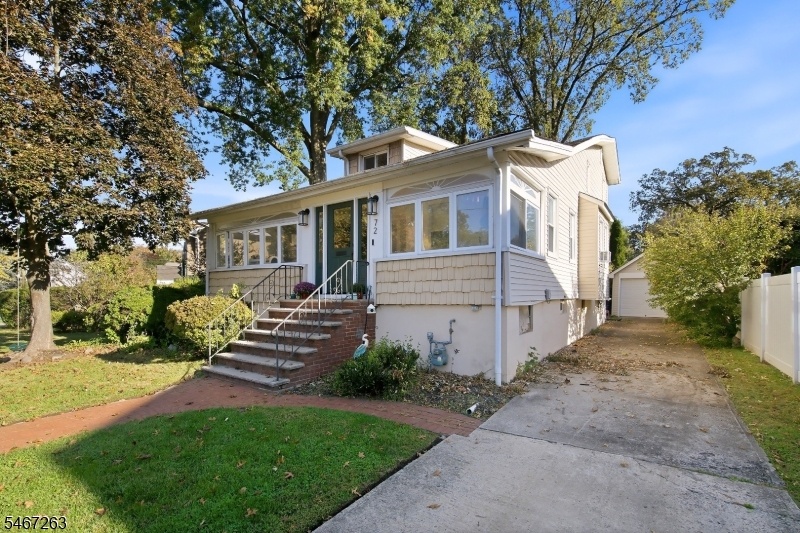 Front Right View
