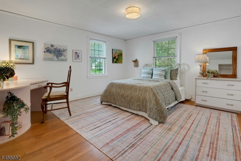 Oversized Bedroom 2