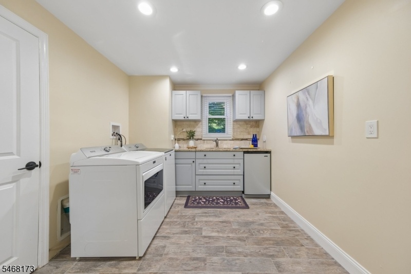 Laundry Room/Kitchenette