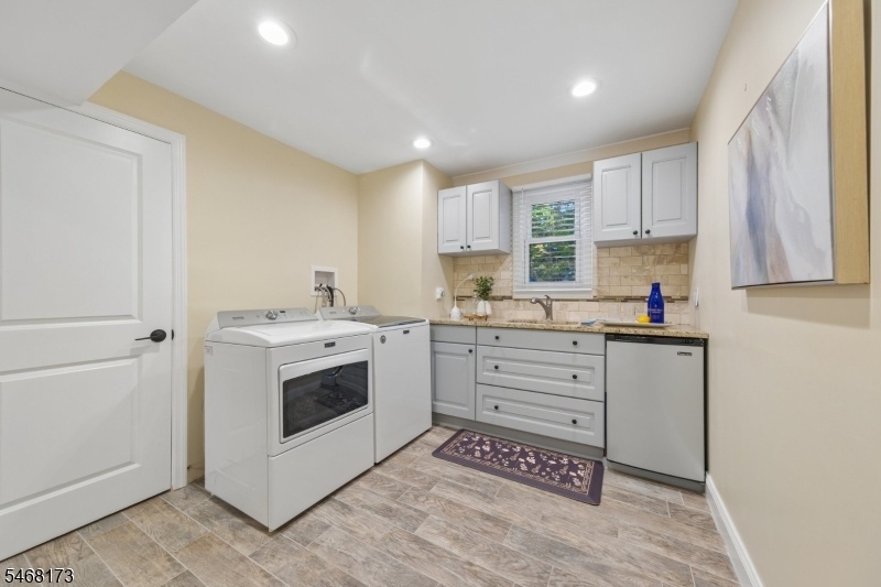 Laundry Room/Kitchenette