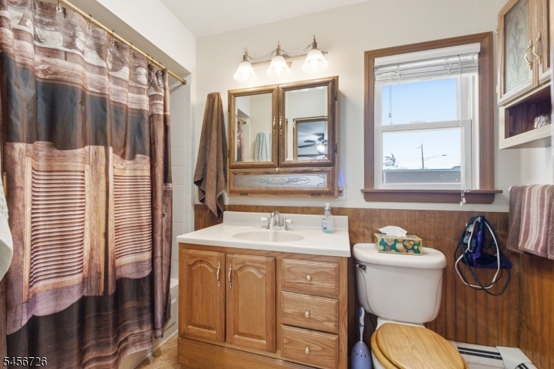 1st floor bathroom