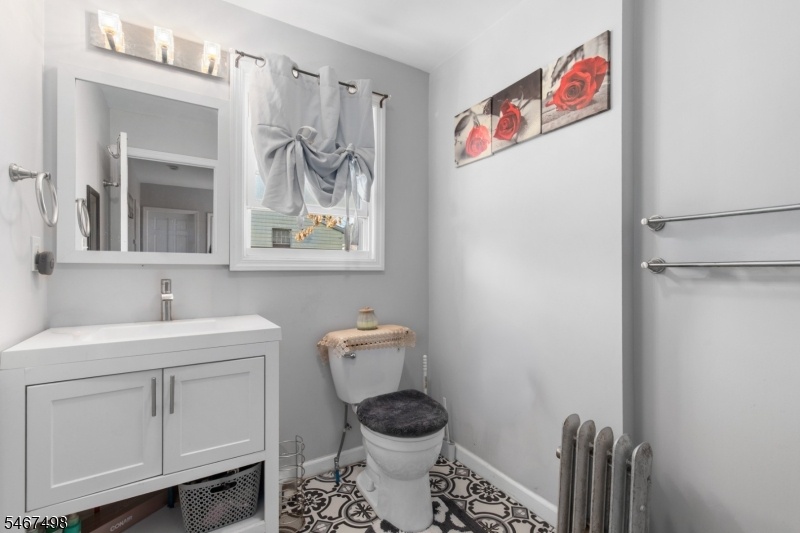 Unit 2 - Bathroom