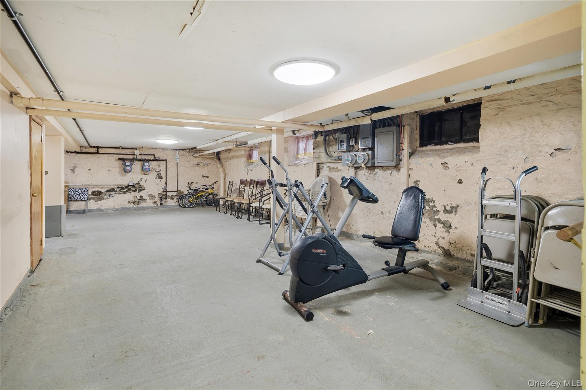 Large unfinished basement