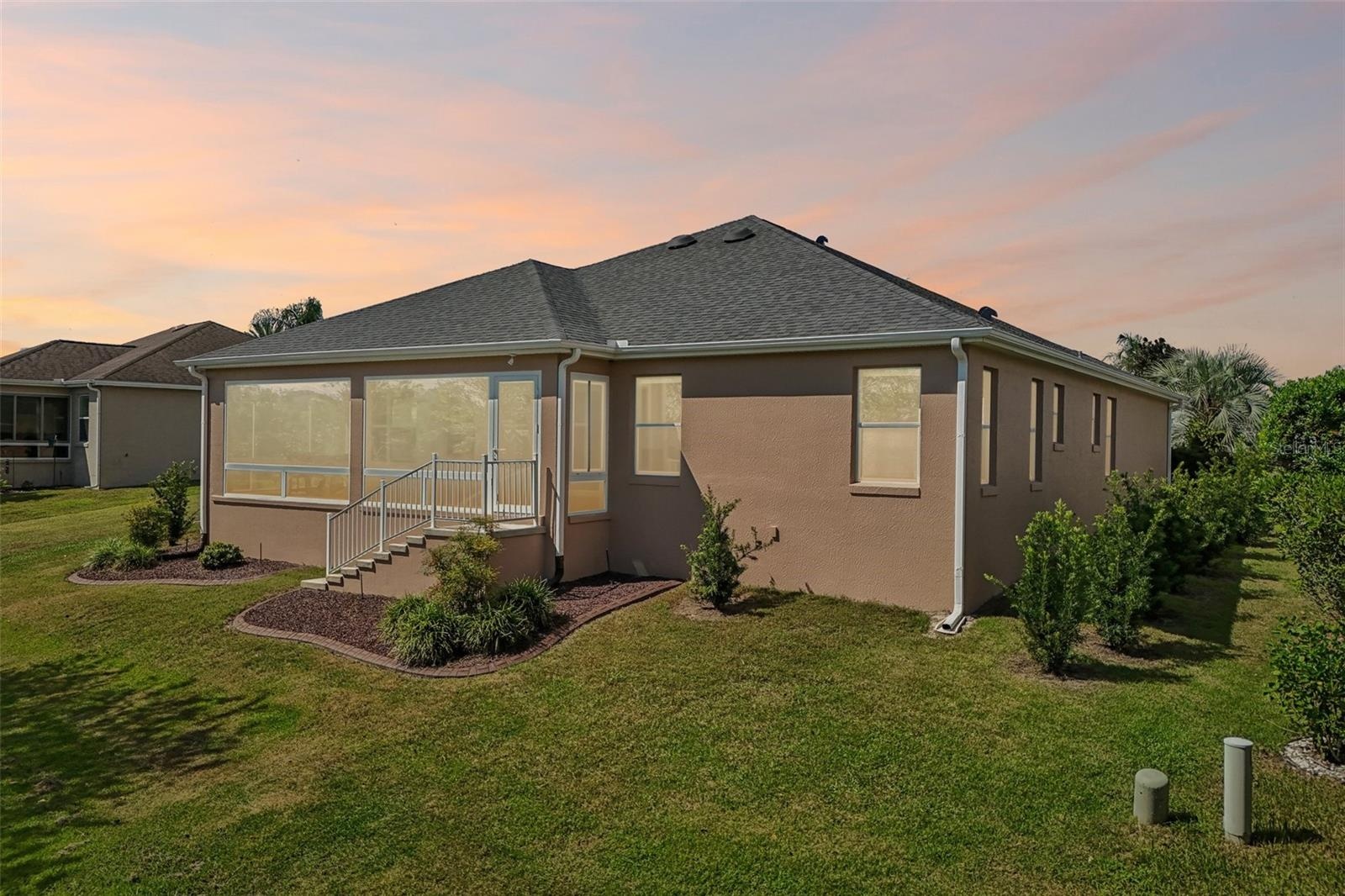 Twilight Rear Exterior