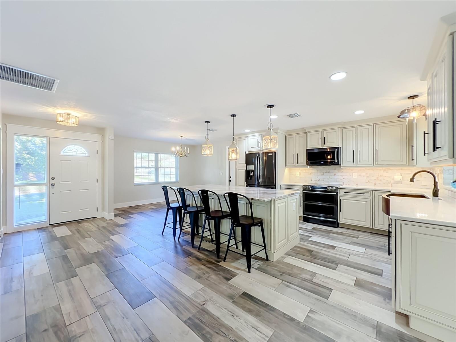 Island Kitchen