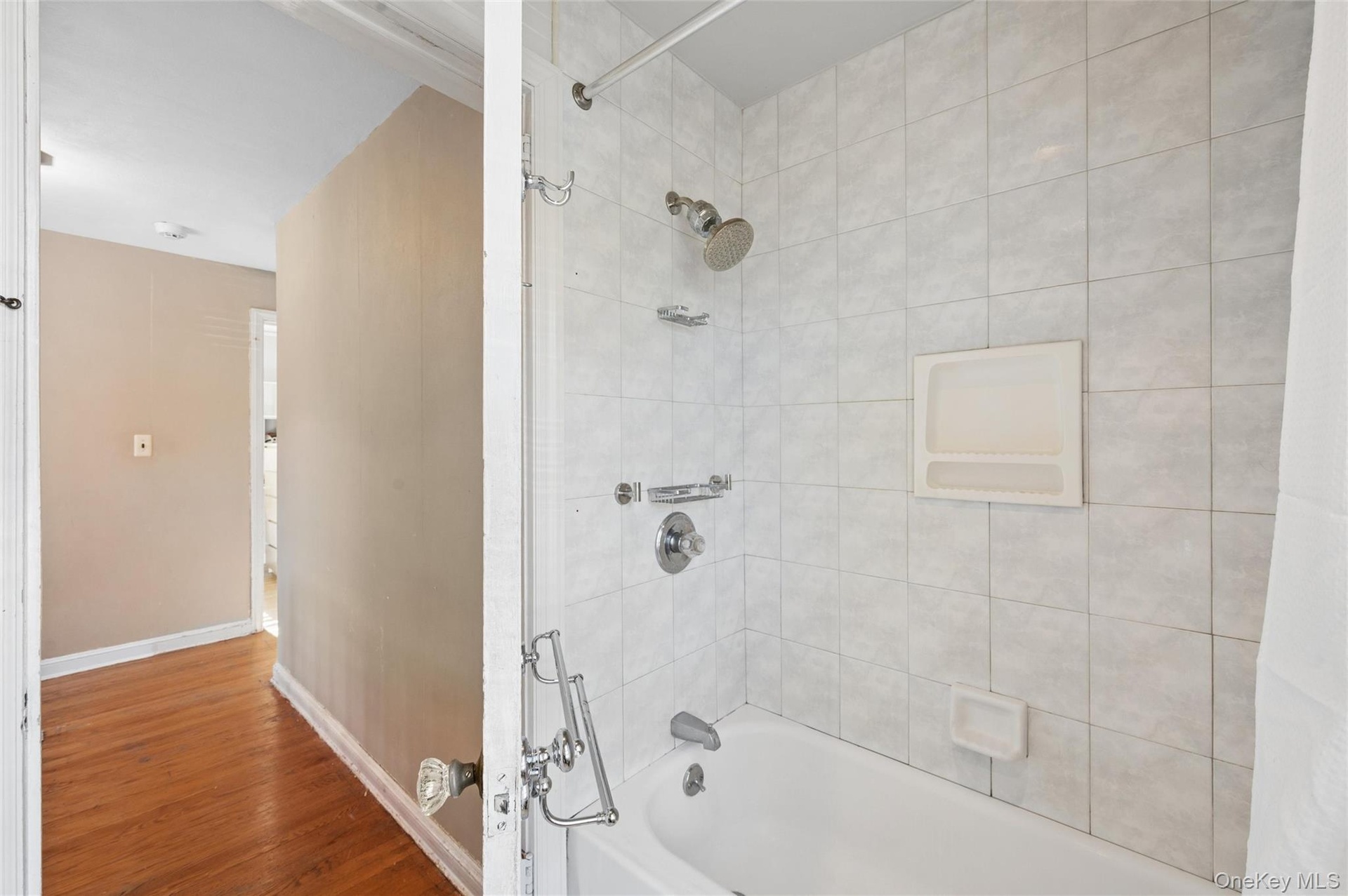 Featuring shower