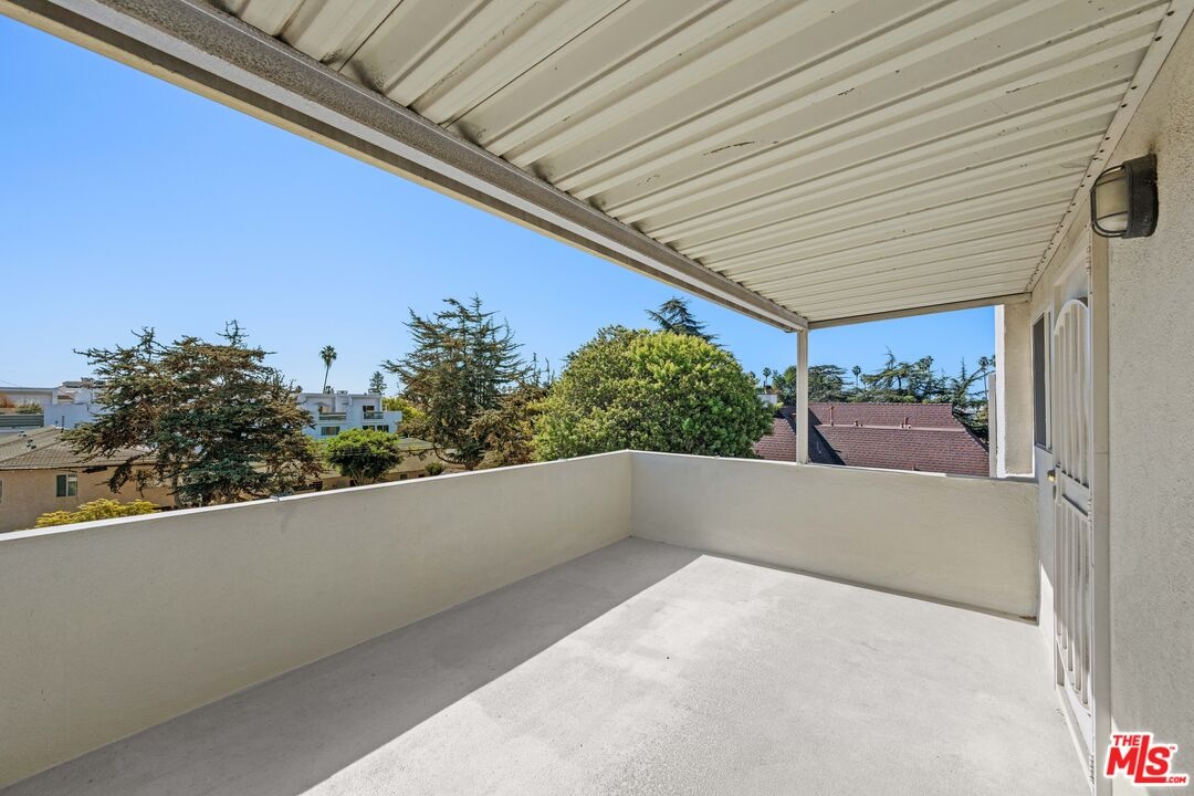 Unit 6 - Patio