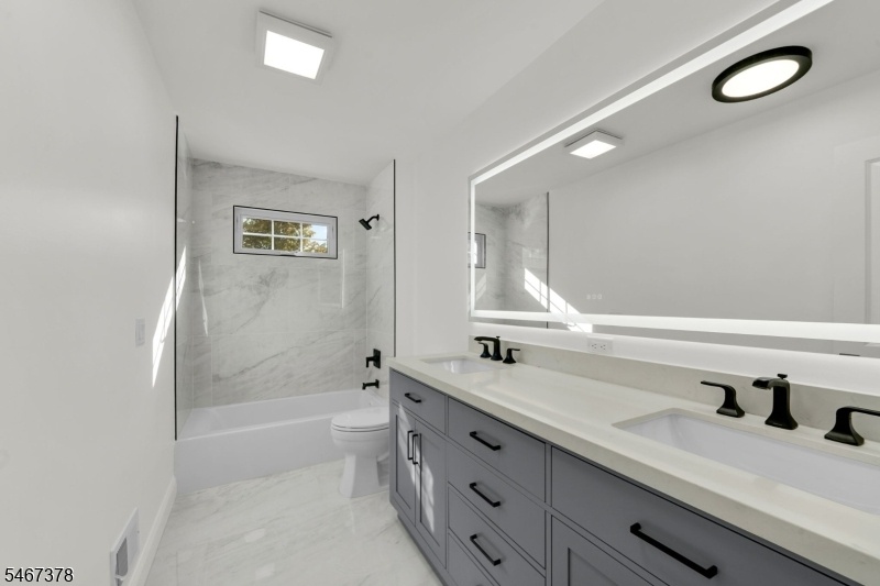 Main bathroom