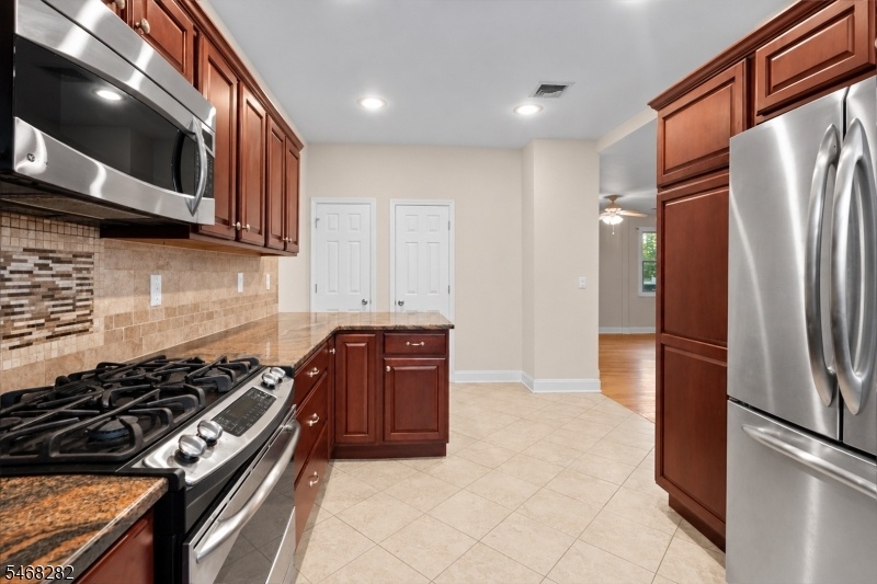 Kitchen 3