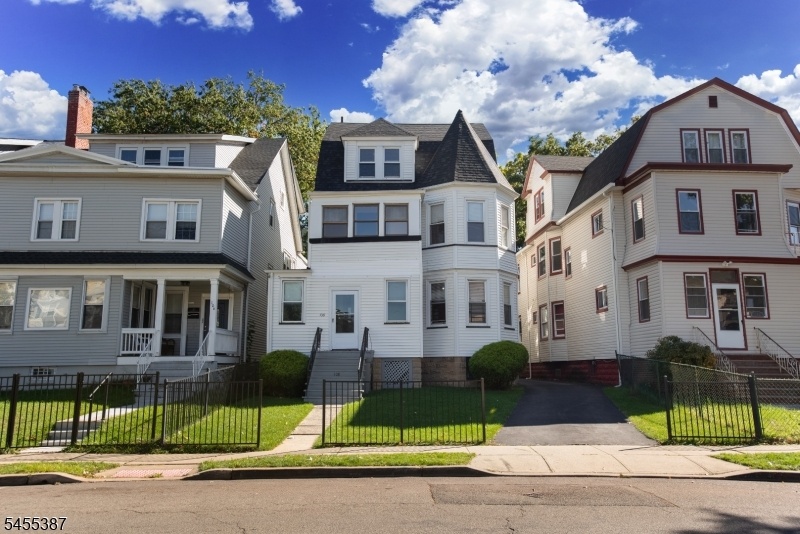 108 S Arlington Avenue