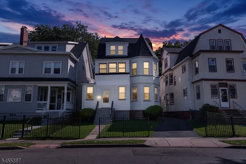 108 S Arlington Avenue