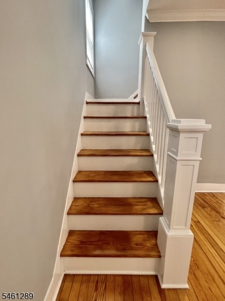 Stairs to 2d fl