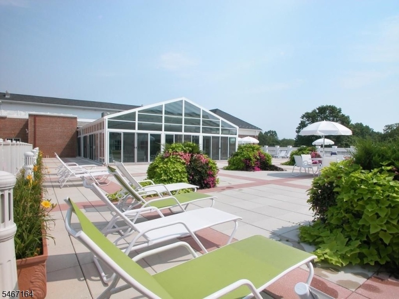 Rooftop deck