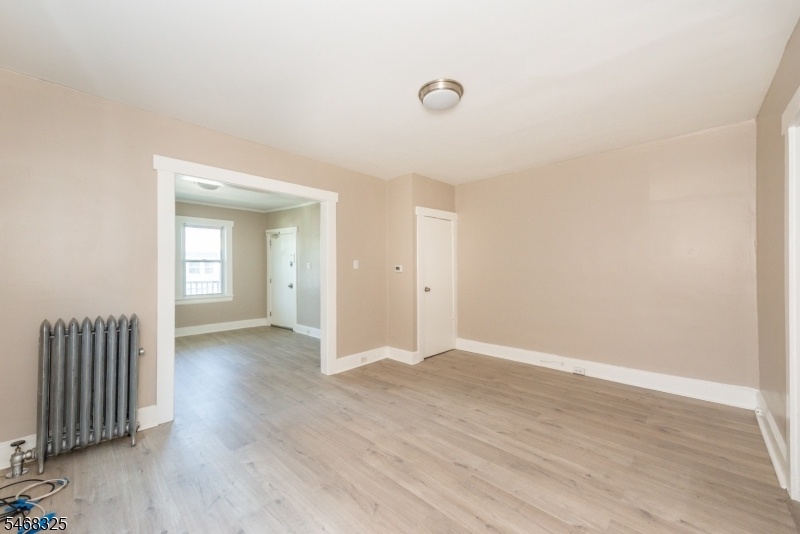 FLOOR 1 RIGHT LIVING ROOM