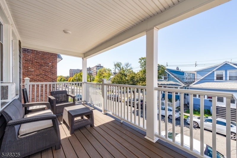 FLOOR 2 RIGHT PORCH