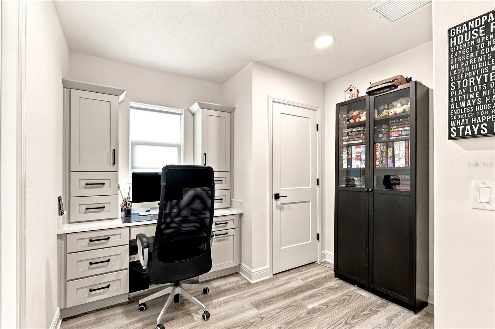 Pantry Room - Can be used as prep area or office space