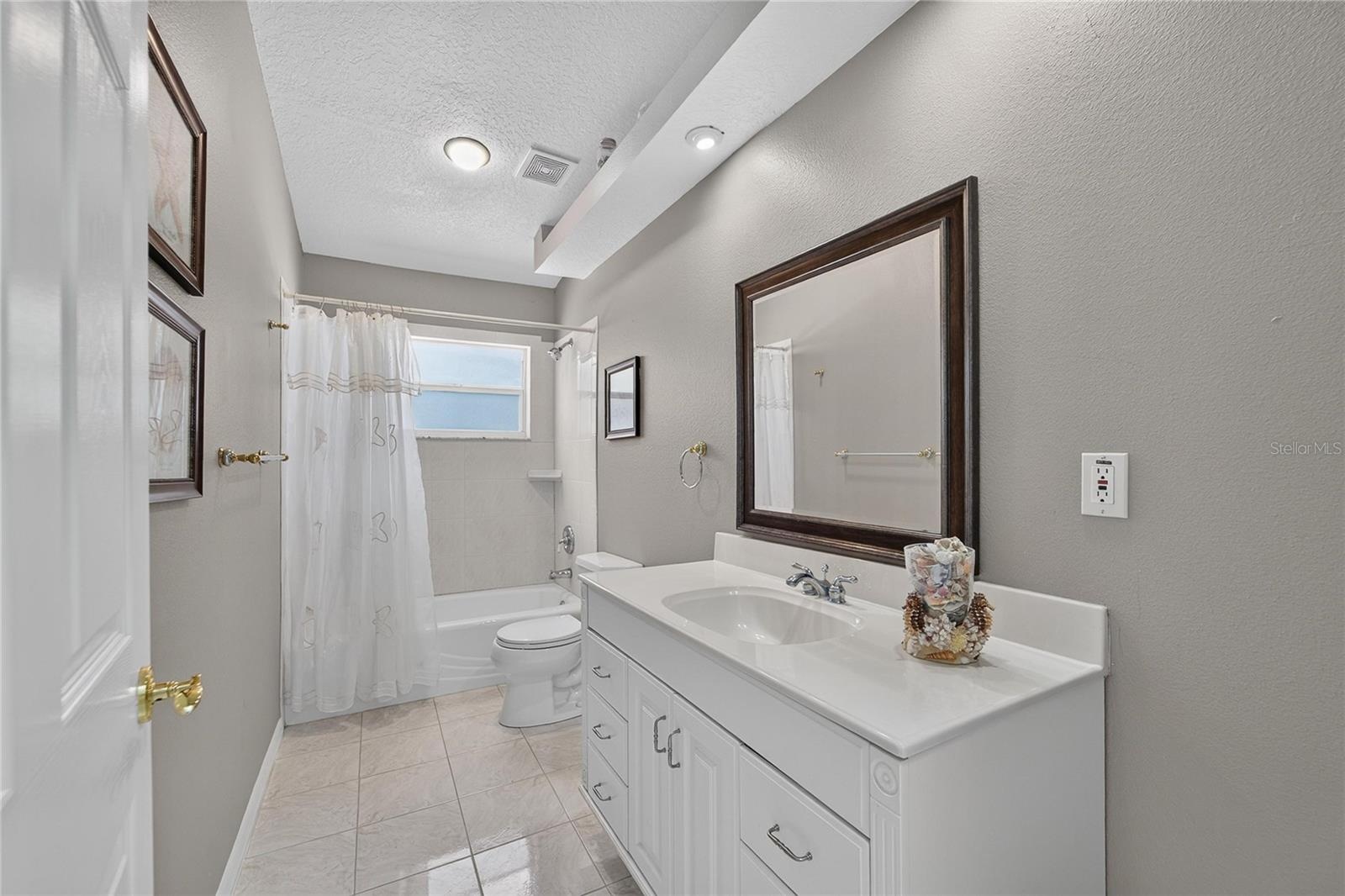 Full Guest bath