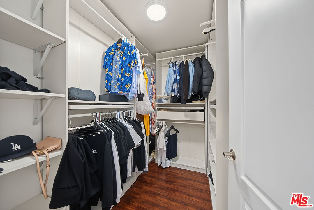 Primary Walk-In