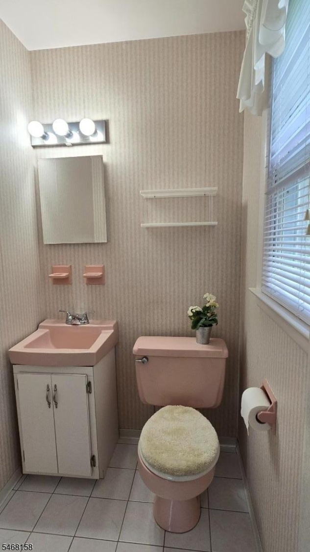 En-Suite Powder Room